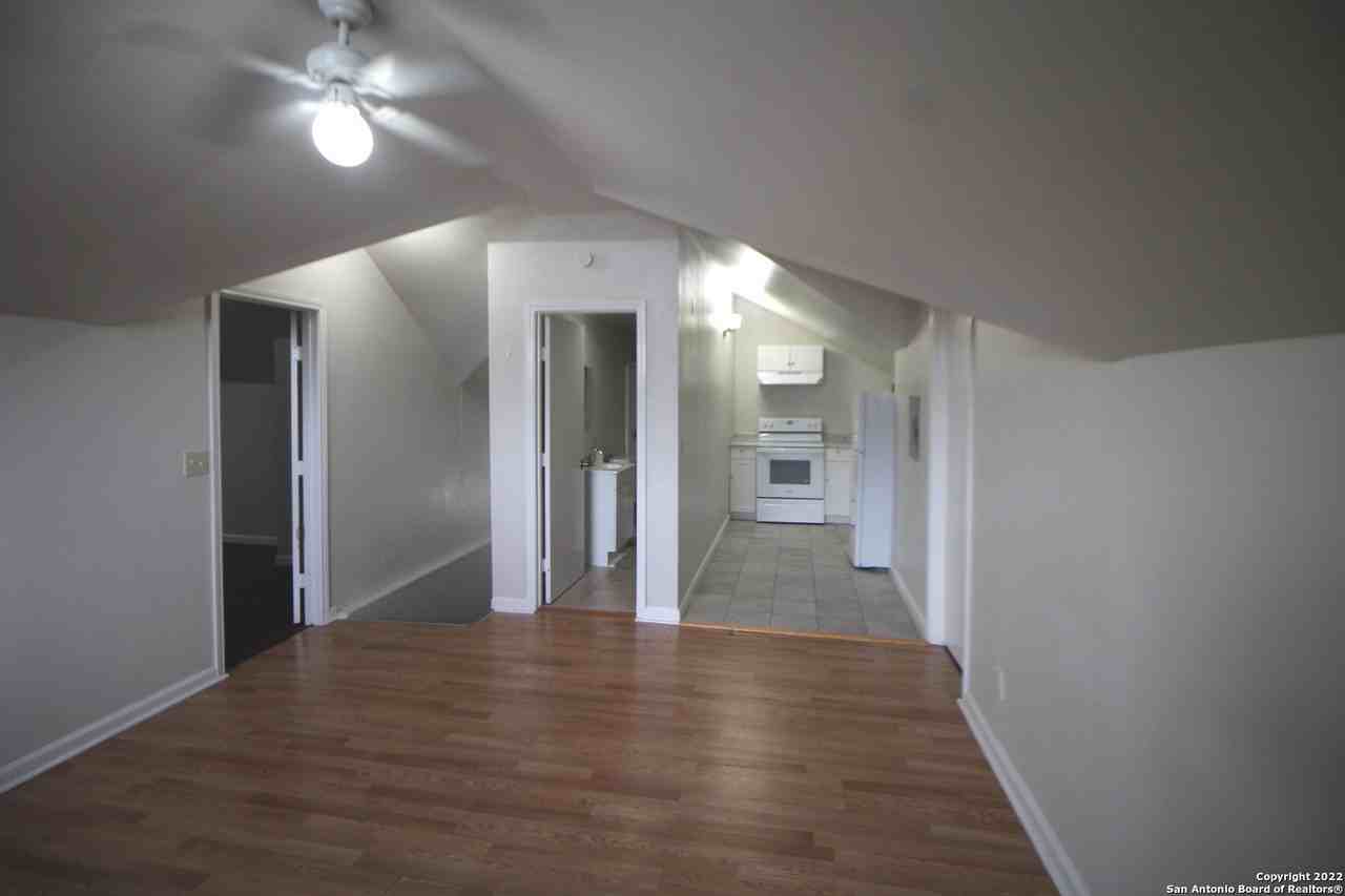 232 Cornell Ave Unit 201 #201 - Photo 7 of 17