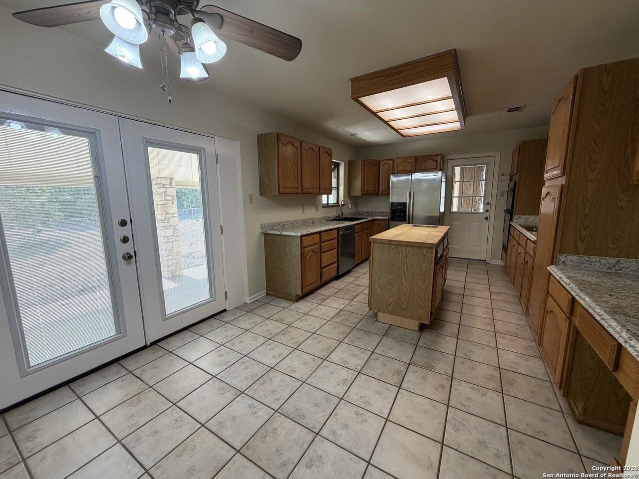 1236 E Live Oak Rd - Photo 5 of 20