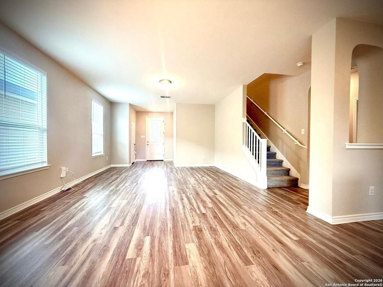 8202 Assumption Dr - Photo 4 of 40