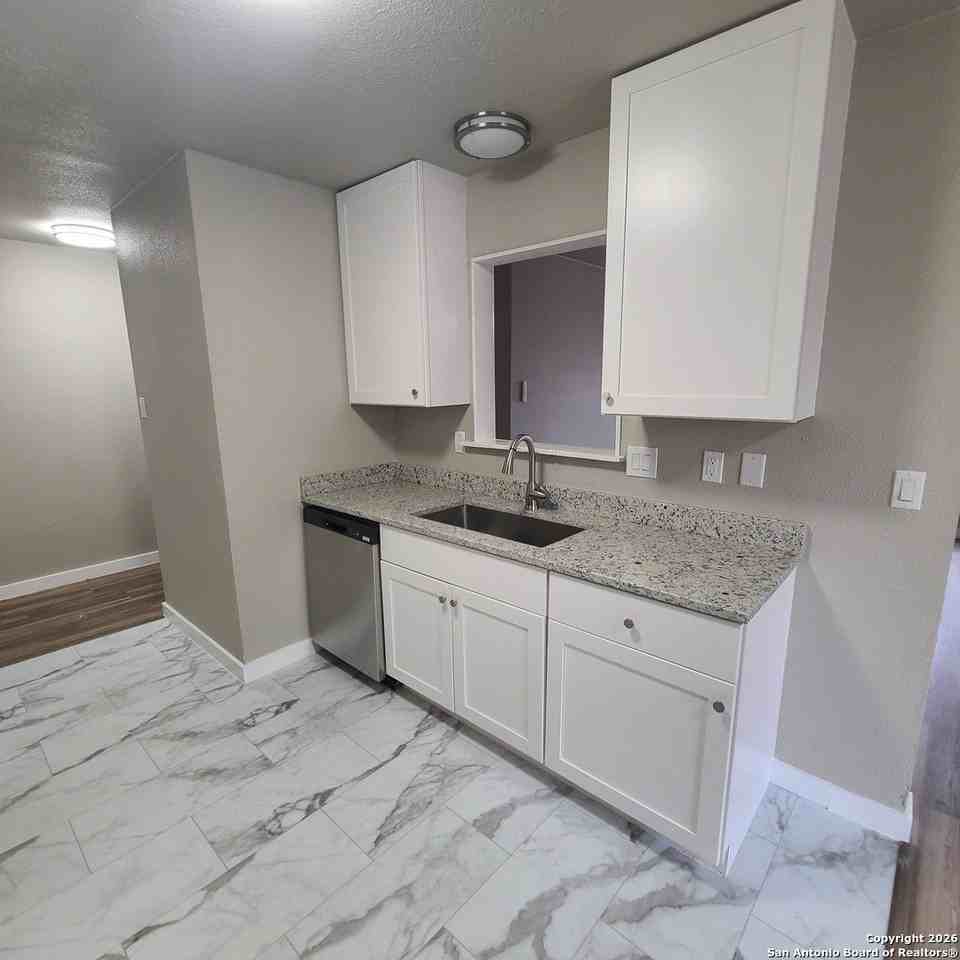 13707 Earlywood St - Photo 4 of 22