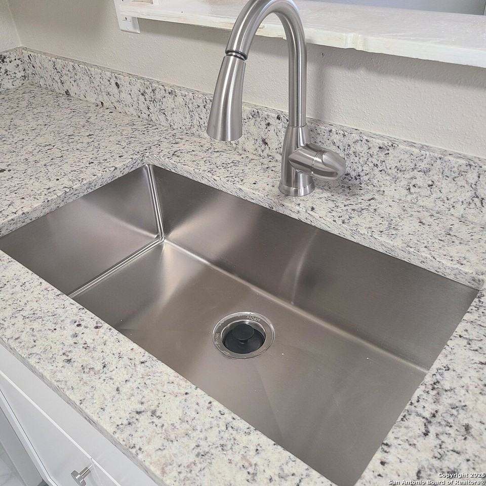 13707 Earlywood St - Photo 7 of 22