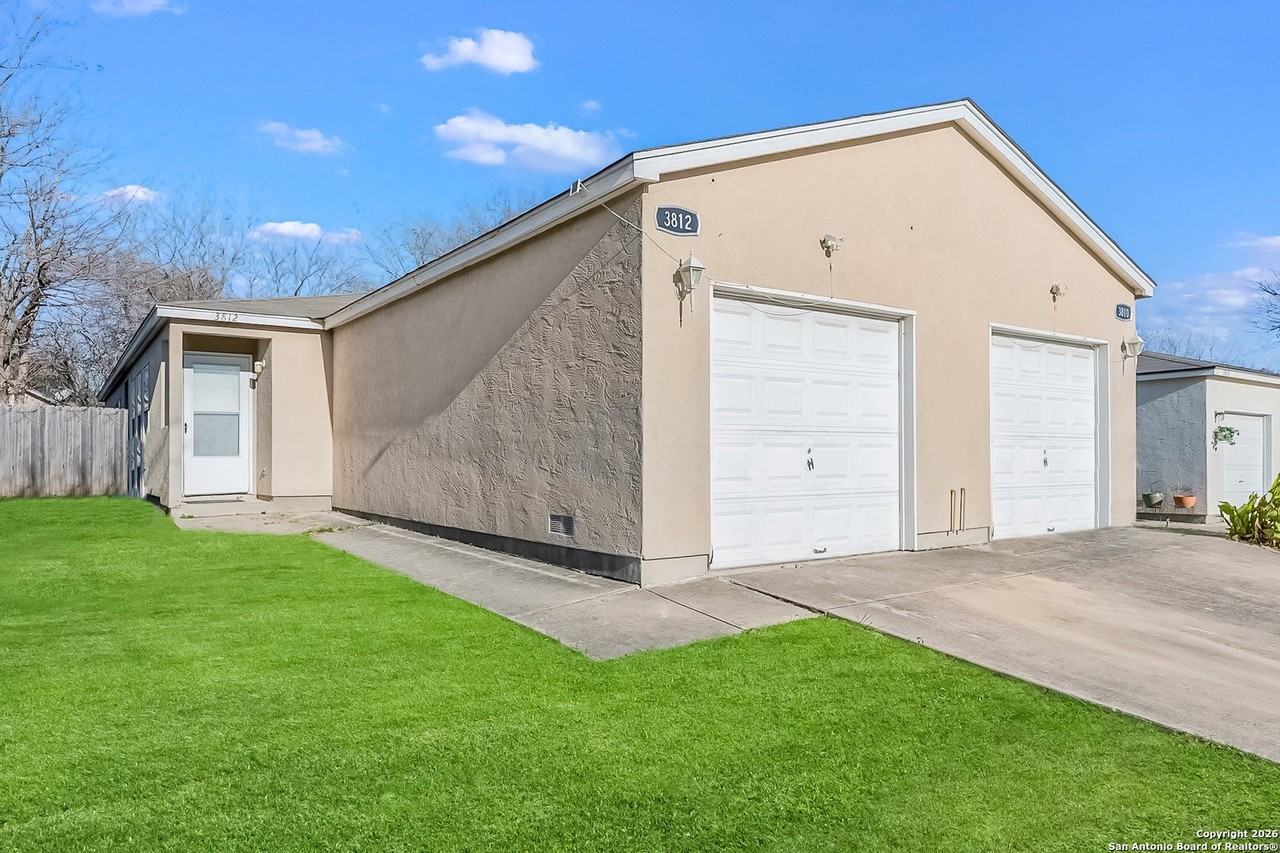 3812 Maverick Crk - Photo 3 of 24