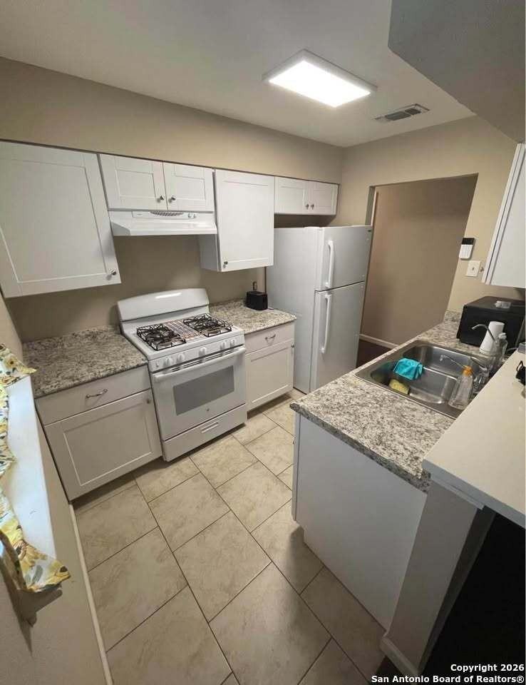 6035 Topcroft Dr - Photo 3 of 7