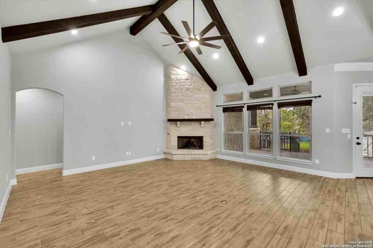 839 Shady Grove Ln - Photo 3 of 23