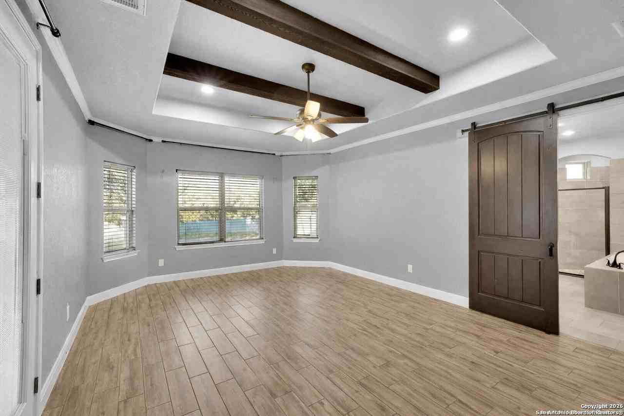 839 Shady Grove Ln - Photo 7 of 23