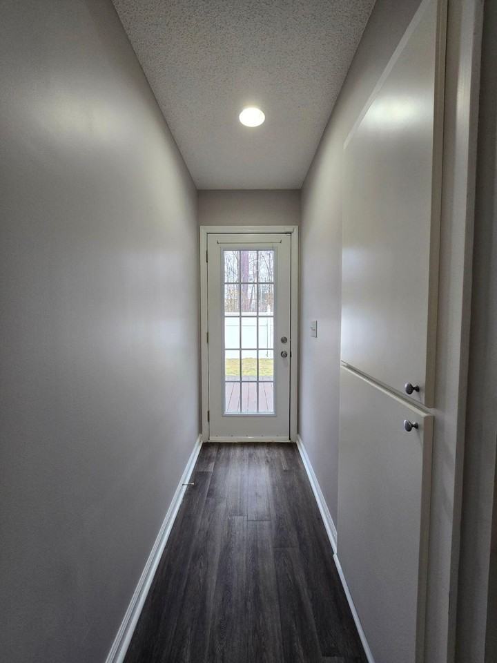 810 Slidingrock Ln - Photo 2 of 37