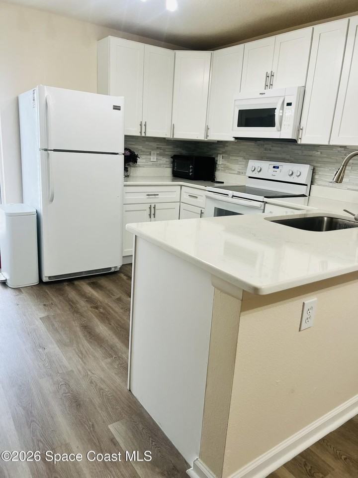 1145 Luminary Cir Unit 104 #104 - Photo 7 of 37