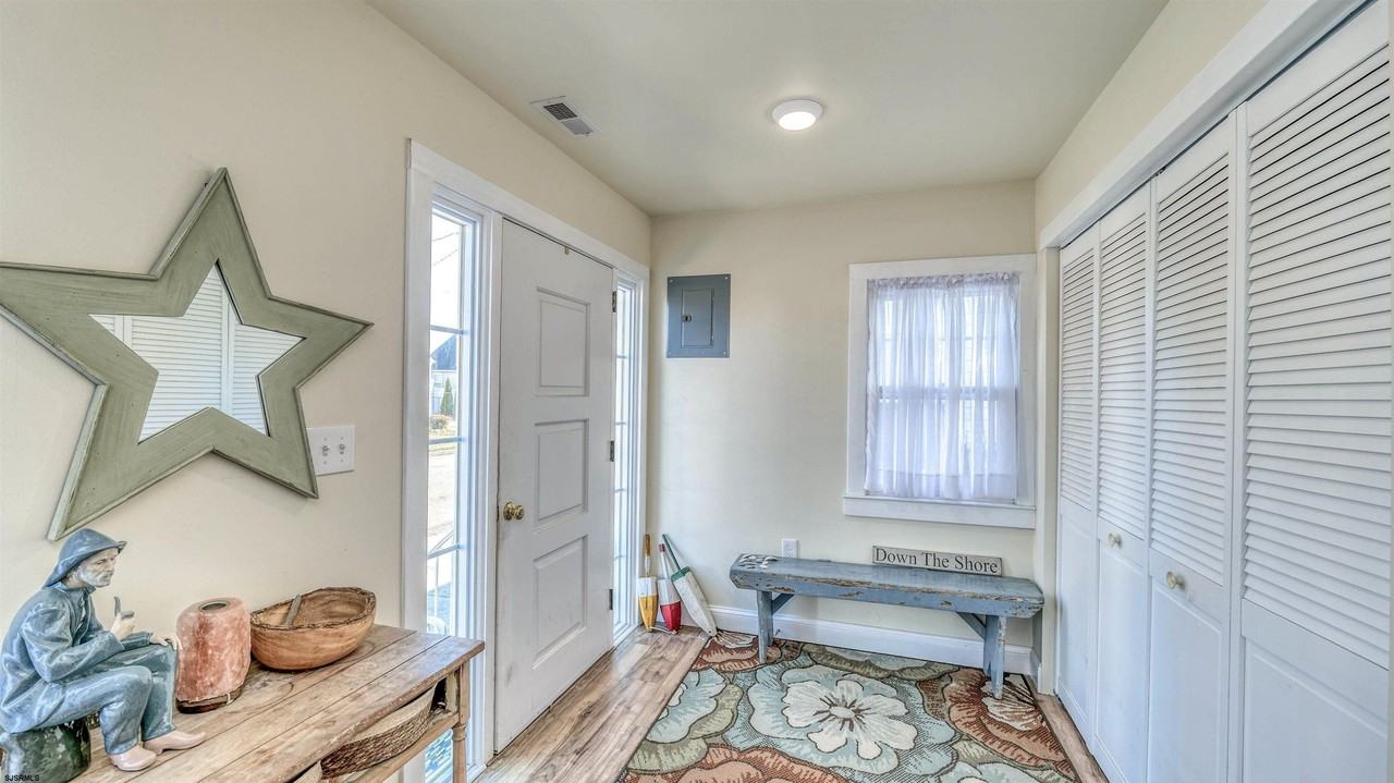 126 N Buffalo Ave - Photo 2 of 22