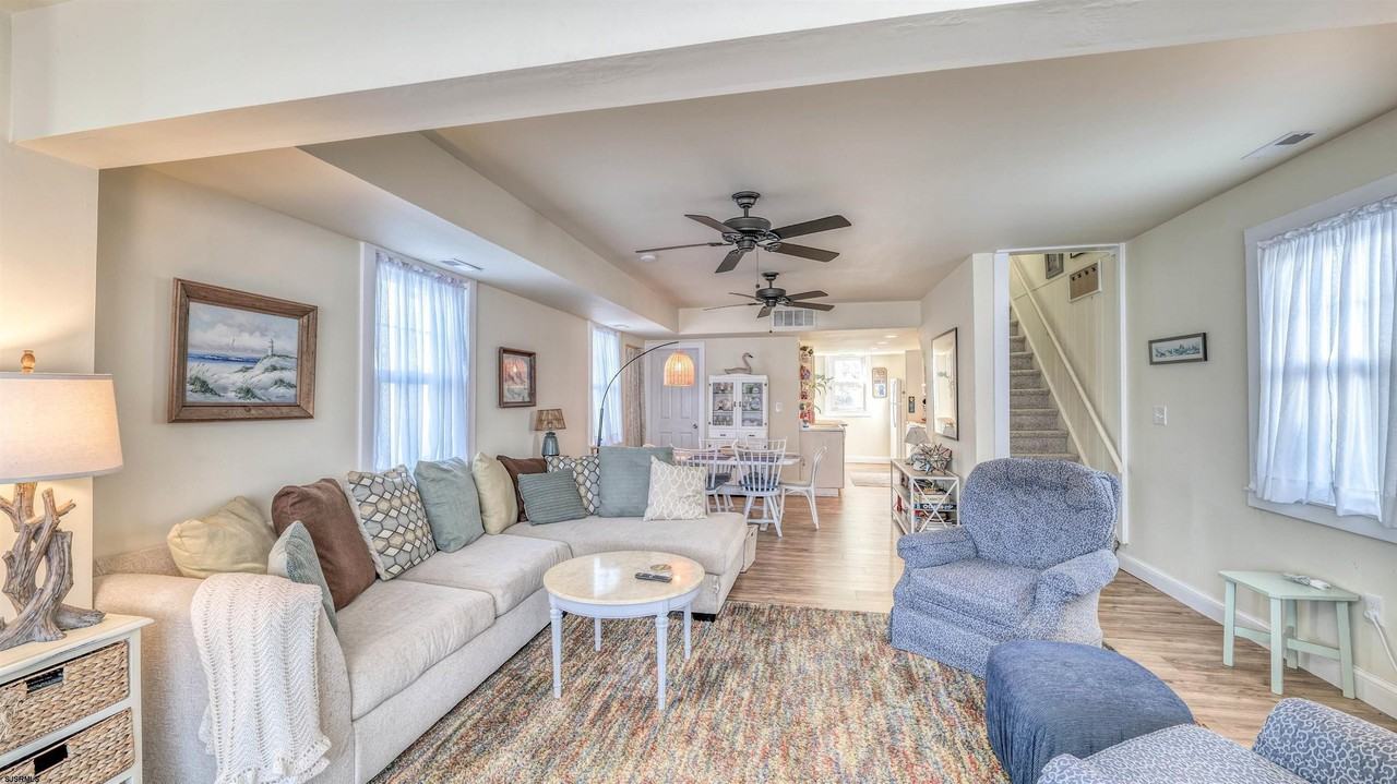 126 N Buffalo Ave - Photo 4 of 22