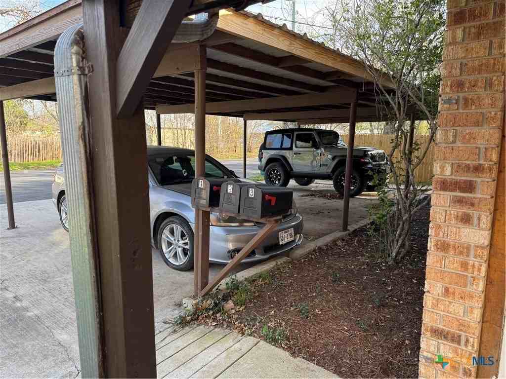 510 N Bauer St - Photo 3 of 13