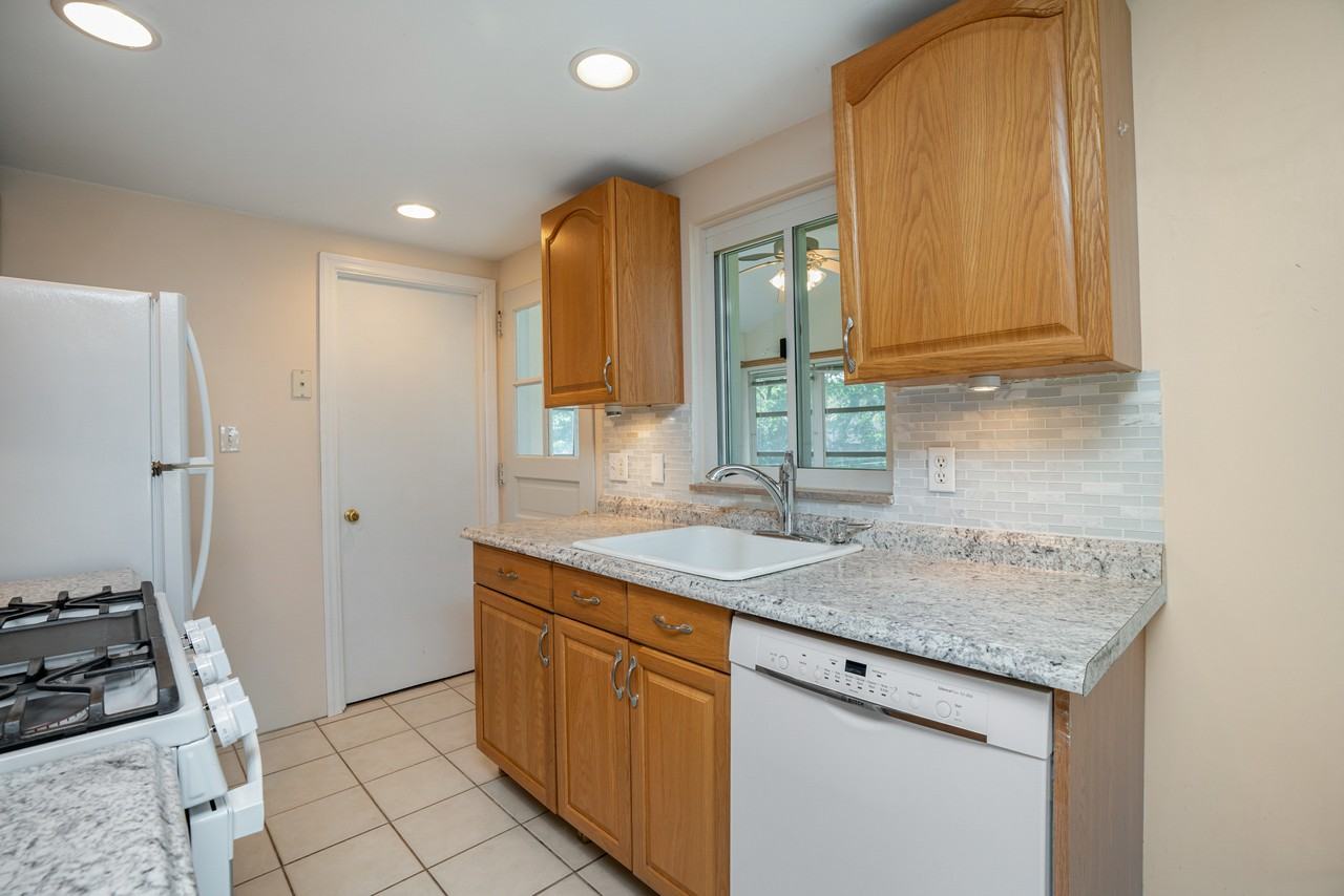 5116 Cherryvale Dr #1 - Photo 5 of 27