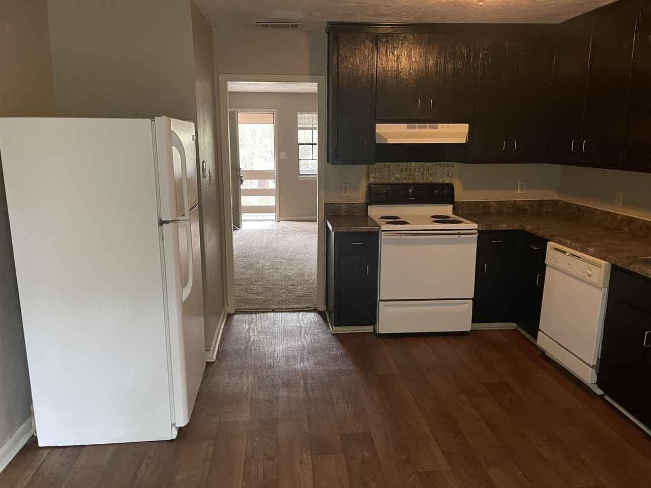 2519 Old Bainbridge Rd Apt B #B - Photo 3 of 8