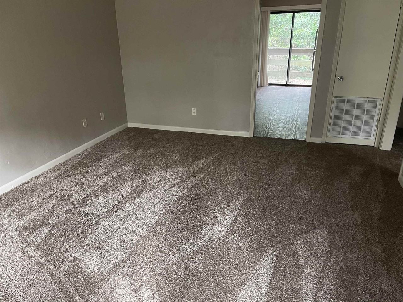 2519 Old Bainbridge Rd Apt B #B - Photo 4 of 8