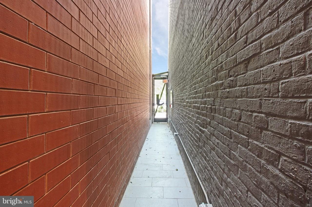 448 K St Nw Apt 401 #401 - Photo 4 of 38