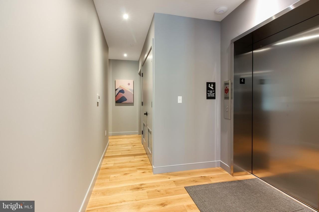 448 K St Nw Apt 401 #401 - Photo 6 of 38