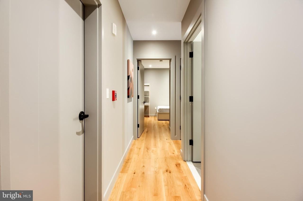 448 K St Nw Apt 401 #401 - Photo 7 of 38