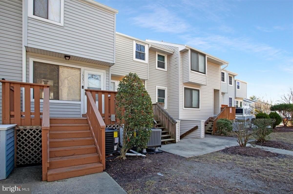 1627 Riedel Rd - Photo 3 of 27