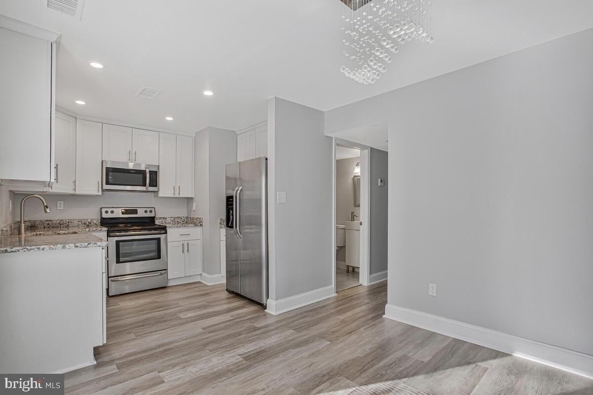 1627 Riedel Rd - Photo 5 of 27