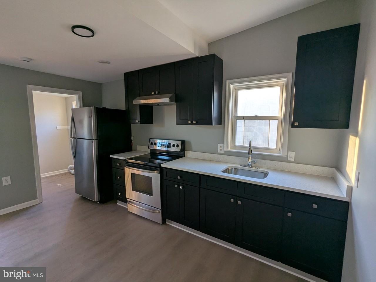 523 E Patapsco Ave Apt 2 #2 - Photo 2 of 4