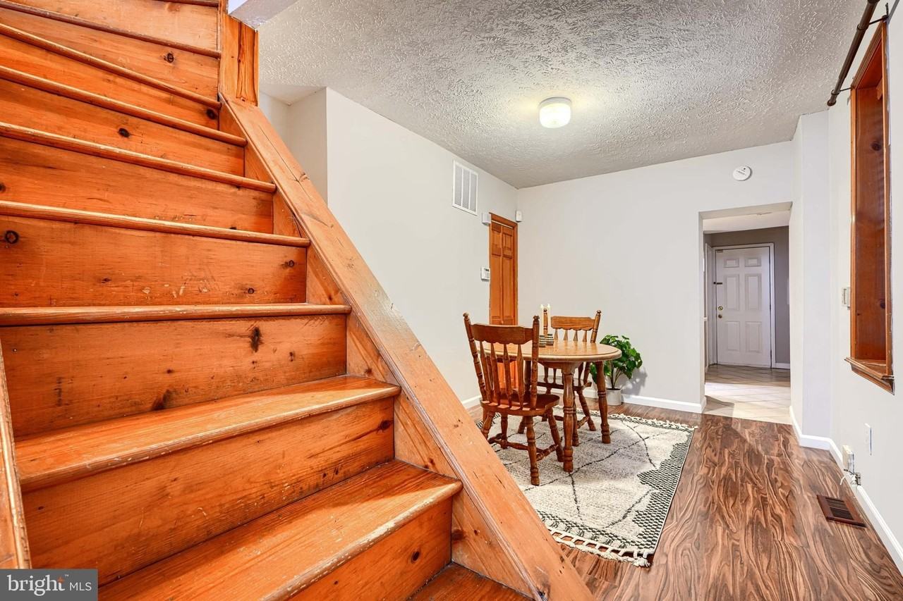 1230 Wall St - Photo 6 of 32