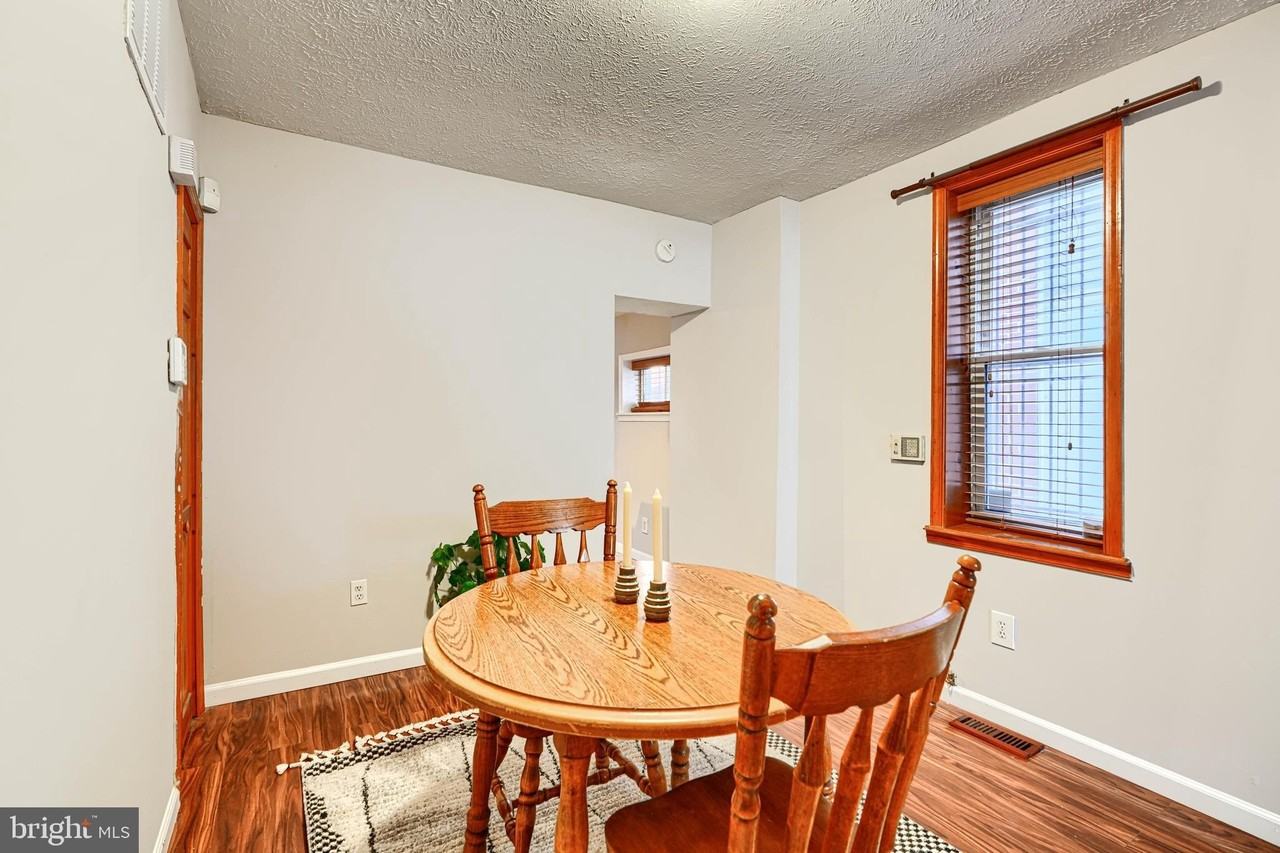 1230 Wall St - Photo 7 of 32