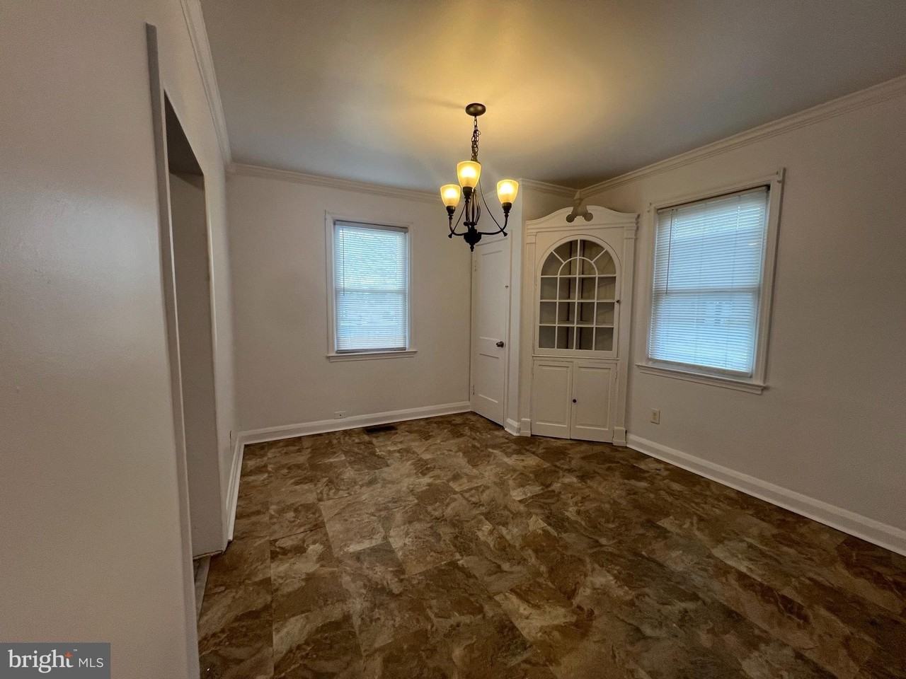 2900 Cornwall Rd - Photo 6 of 17