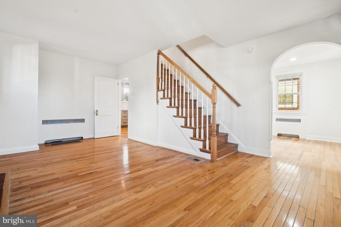 7809 Oakdale Ave - Photo 4 of 21