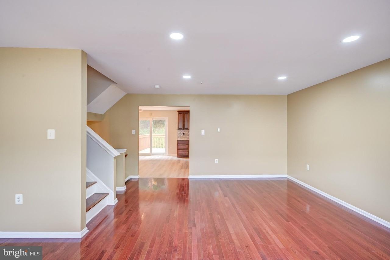 4611 Kings Mill Way - Photo 4 of 36