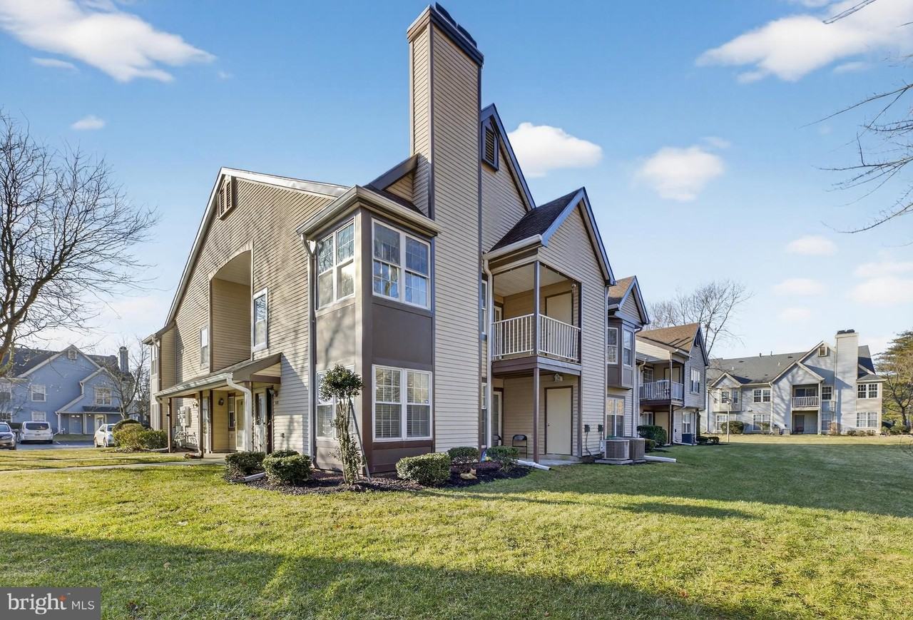 133 Andover Pl - Photo 2 of 20