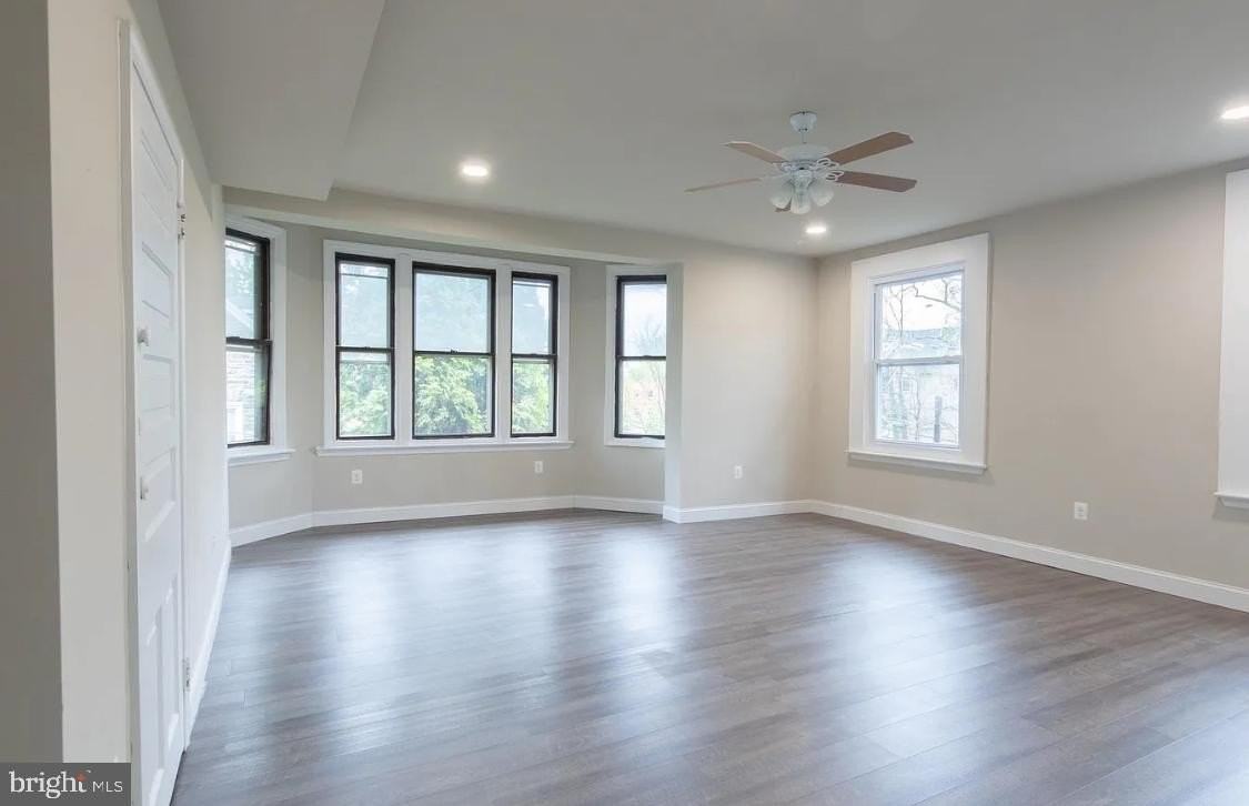 115 Montgomery Ave Apt 2 #2 - Photo 3 of 16