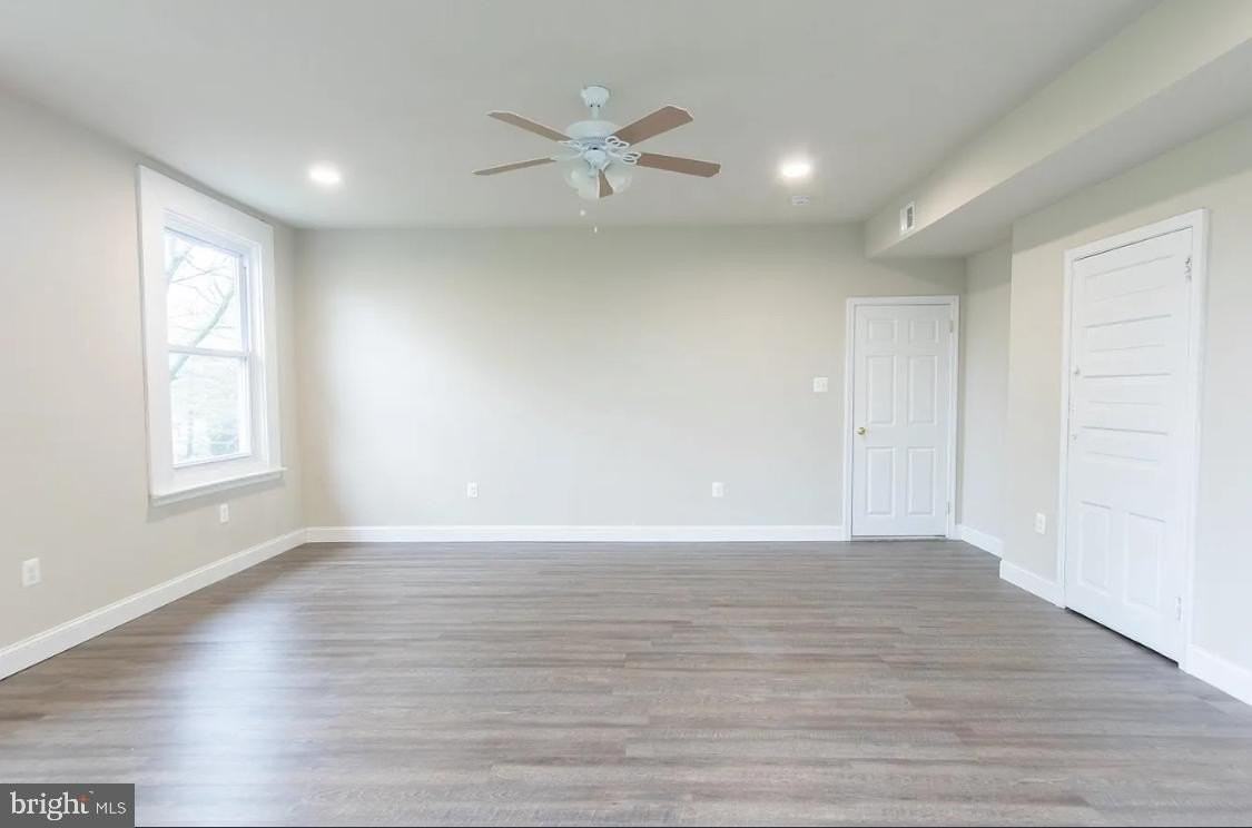 115 Montgomery Ave Apt 2 #2 - Photo 2 of 16