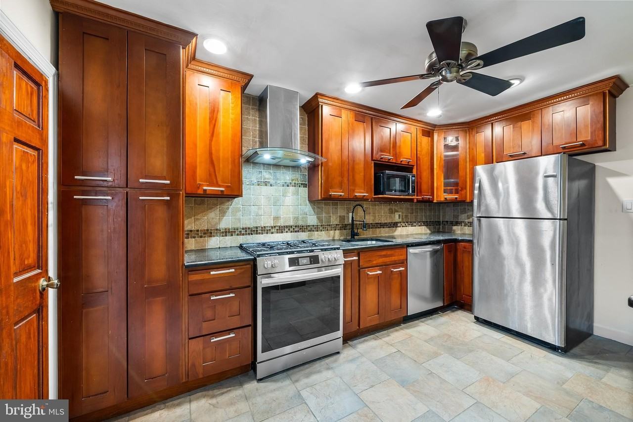 1114 Snyder Ave Unit 1 #1 - Photo 7 of 21