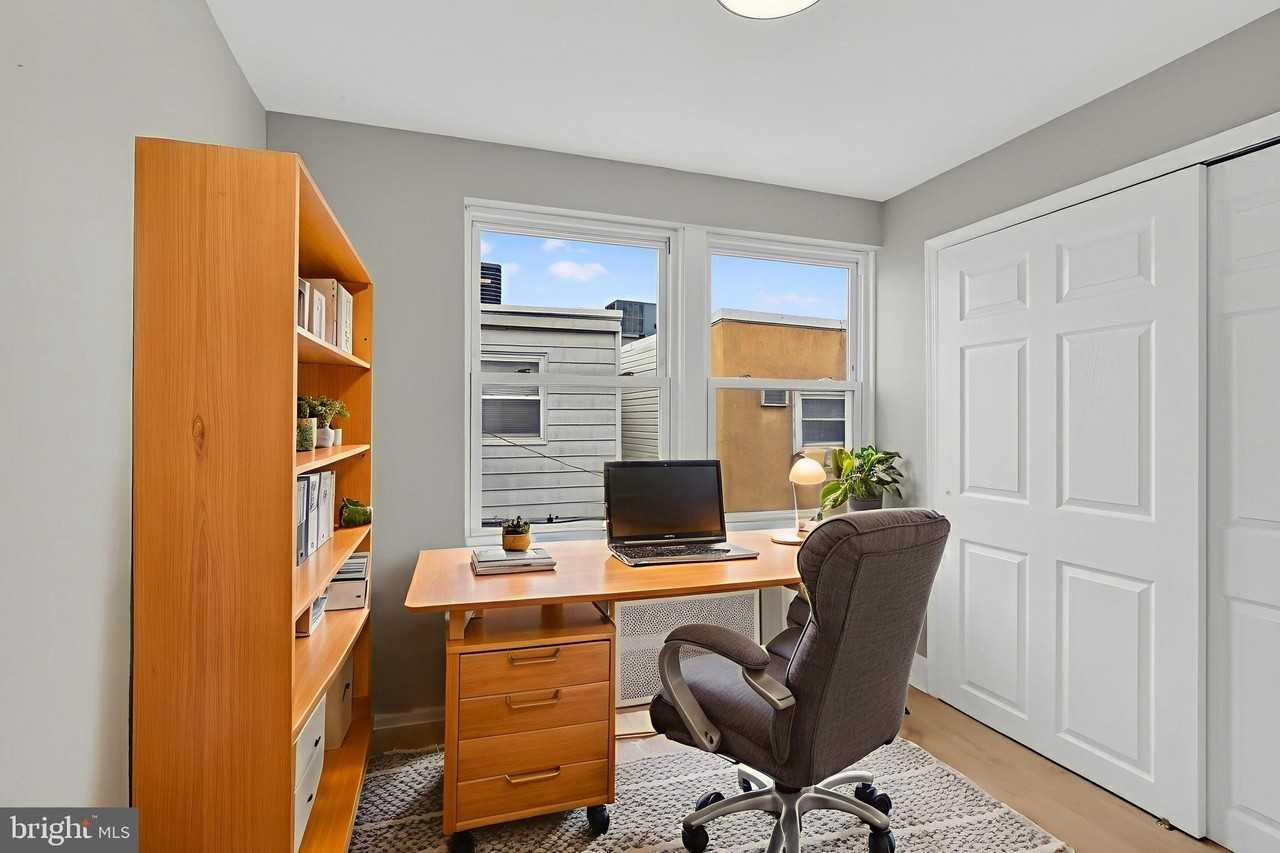 1908 S Jessup St - Photo 2 of 28