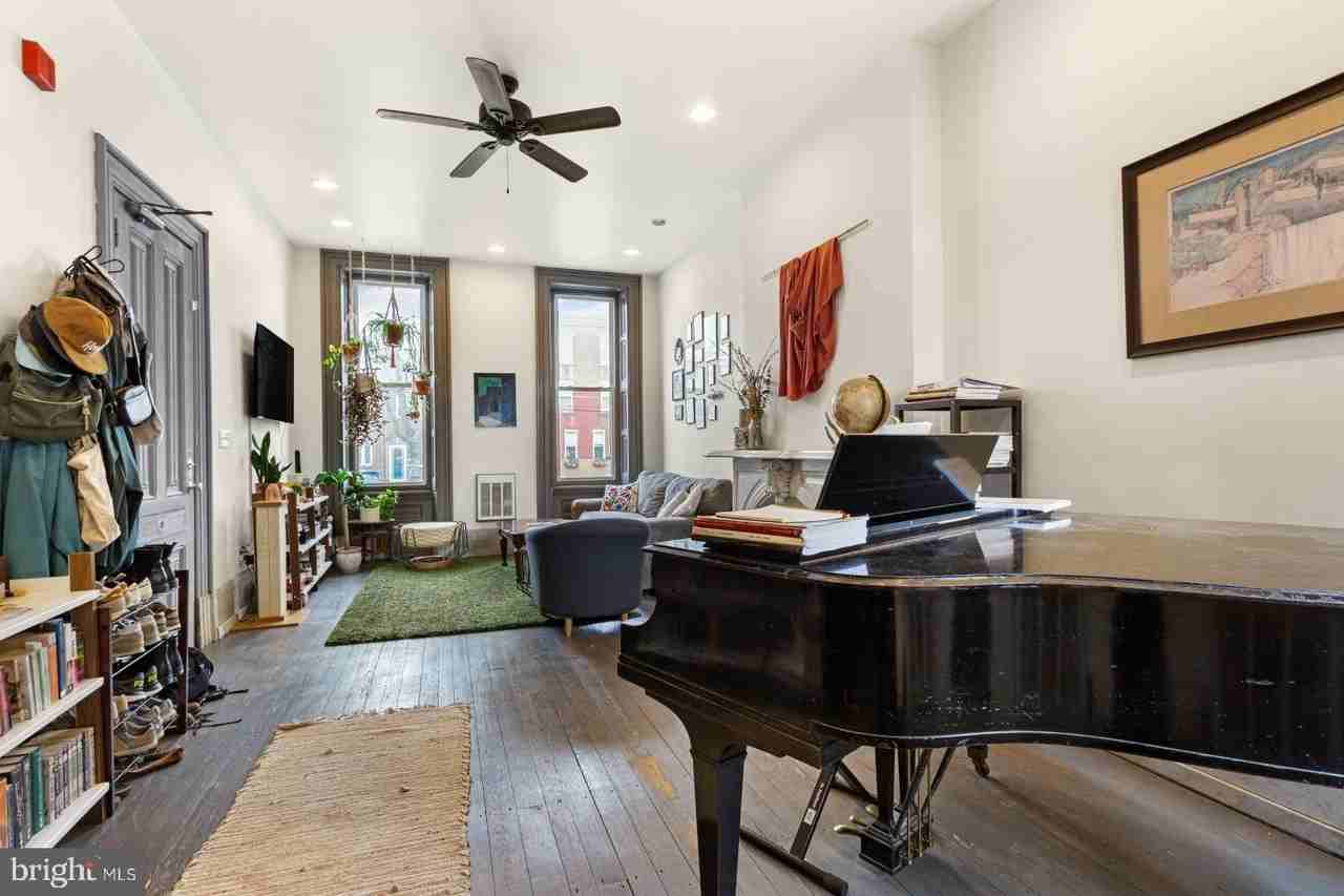 2318 E York St Apt 1 #1 - Photo 5 of 24