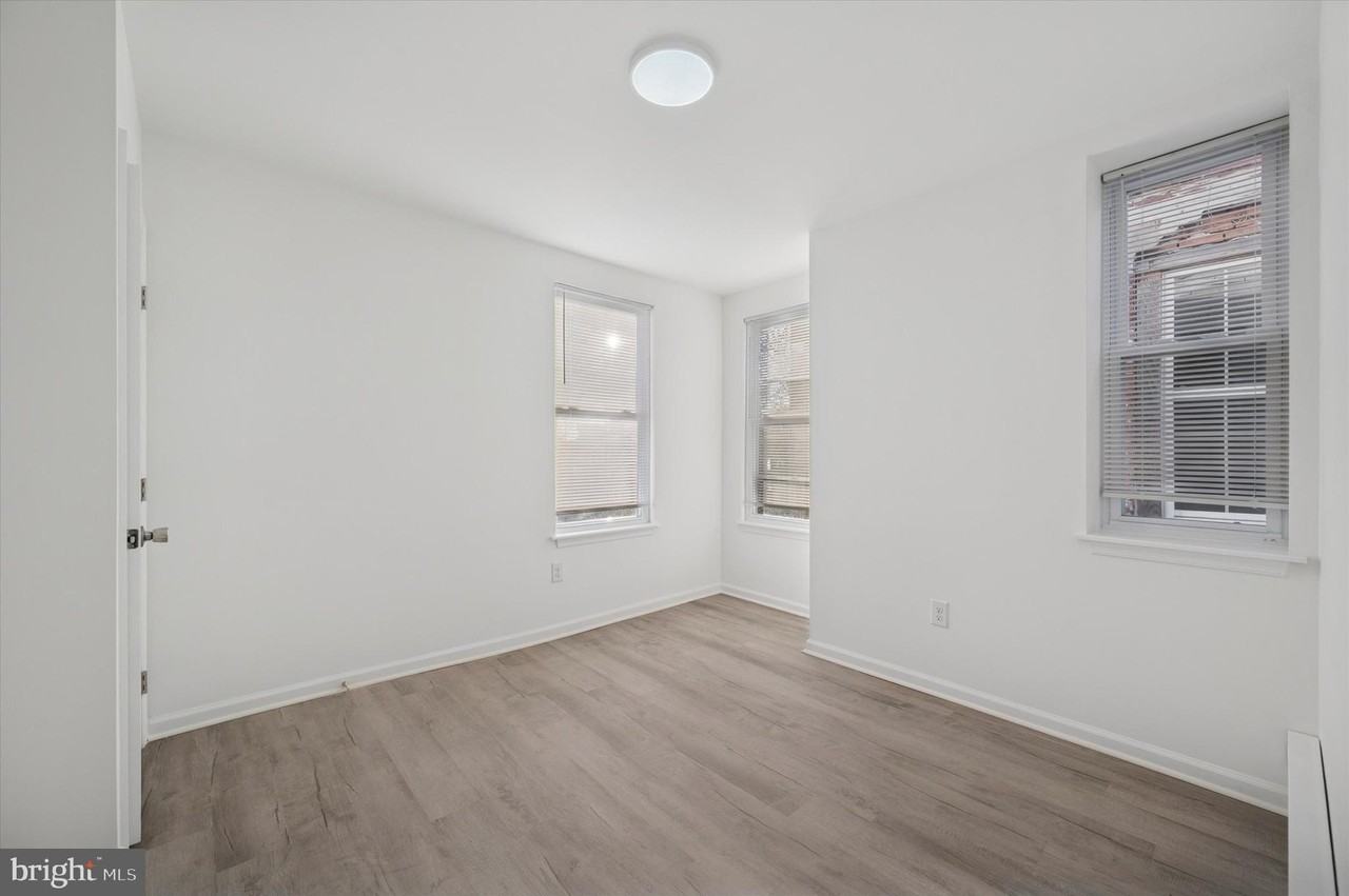 1418 W Erie Ave Unit 201 #2 - Photo 4 of 5