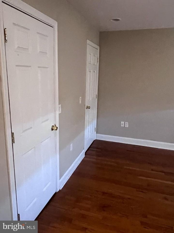 2151 S Hicks St 2nd Fl #2ndFL - Photo 7 of 11