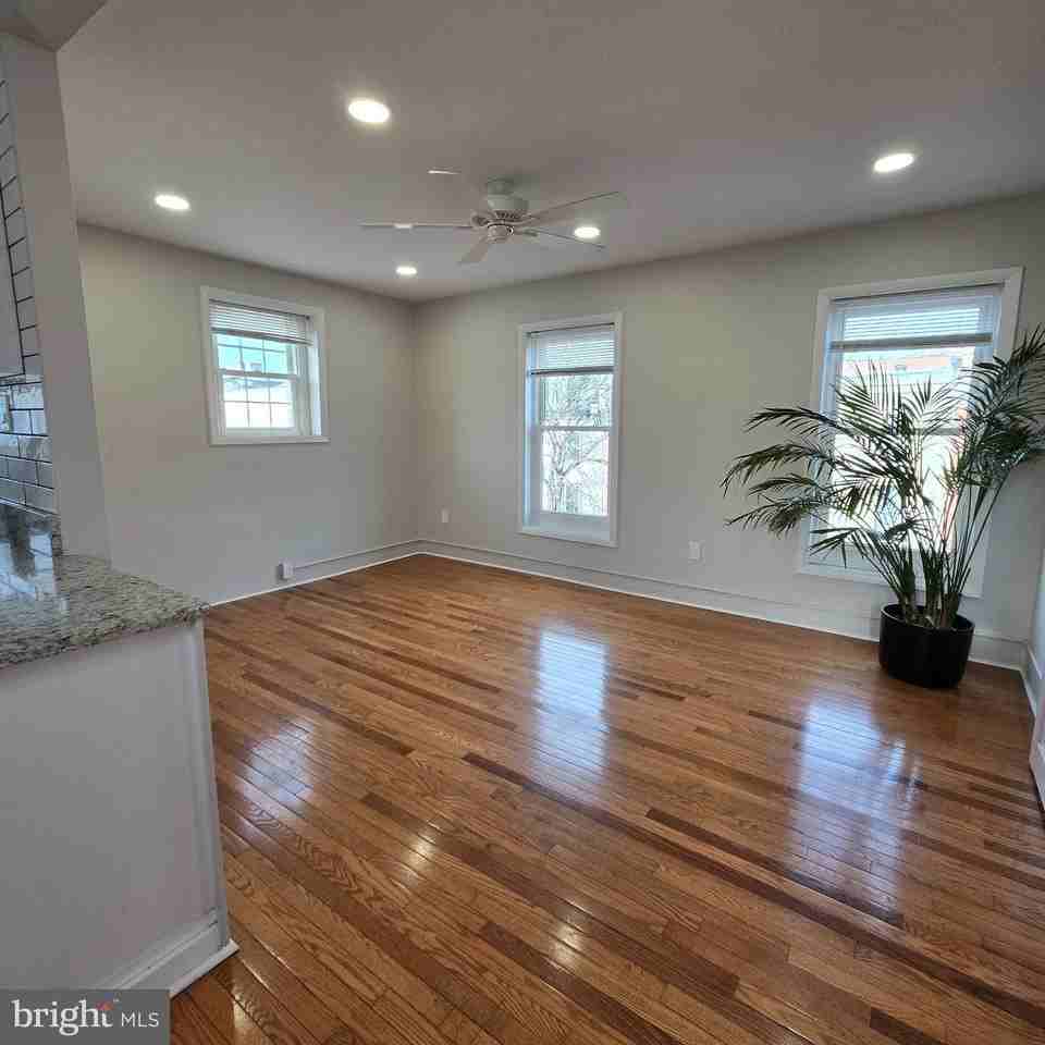 4400 Main St Unit 3b #3B - Photo 3 of 10