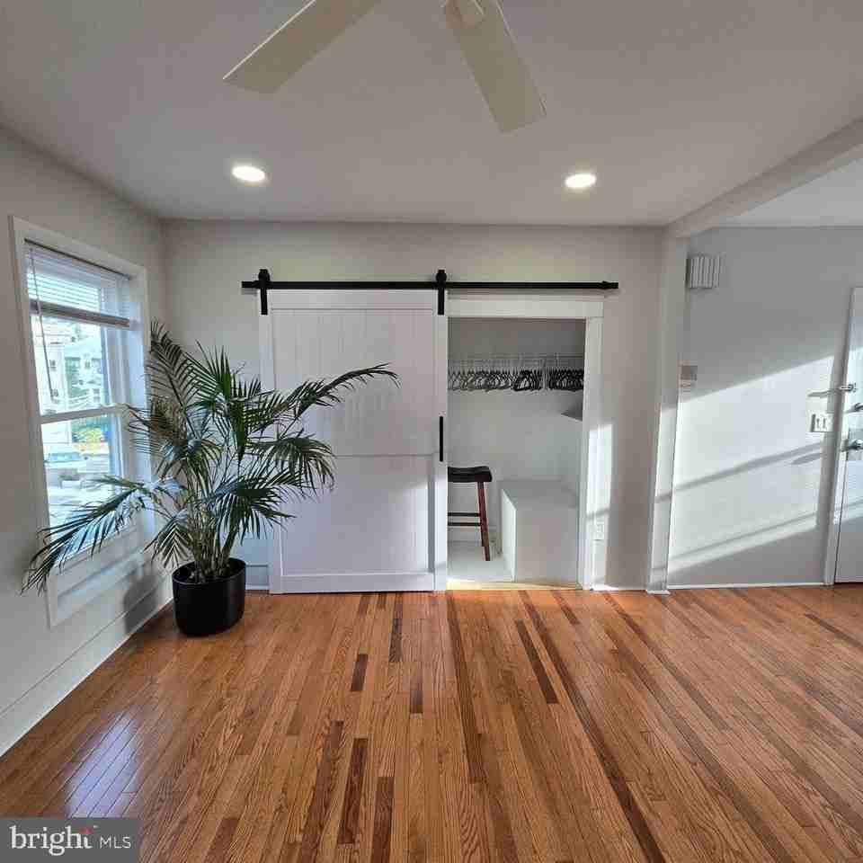 4400 Main St Unit 3b #3B - Photo 5 of 10