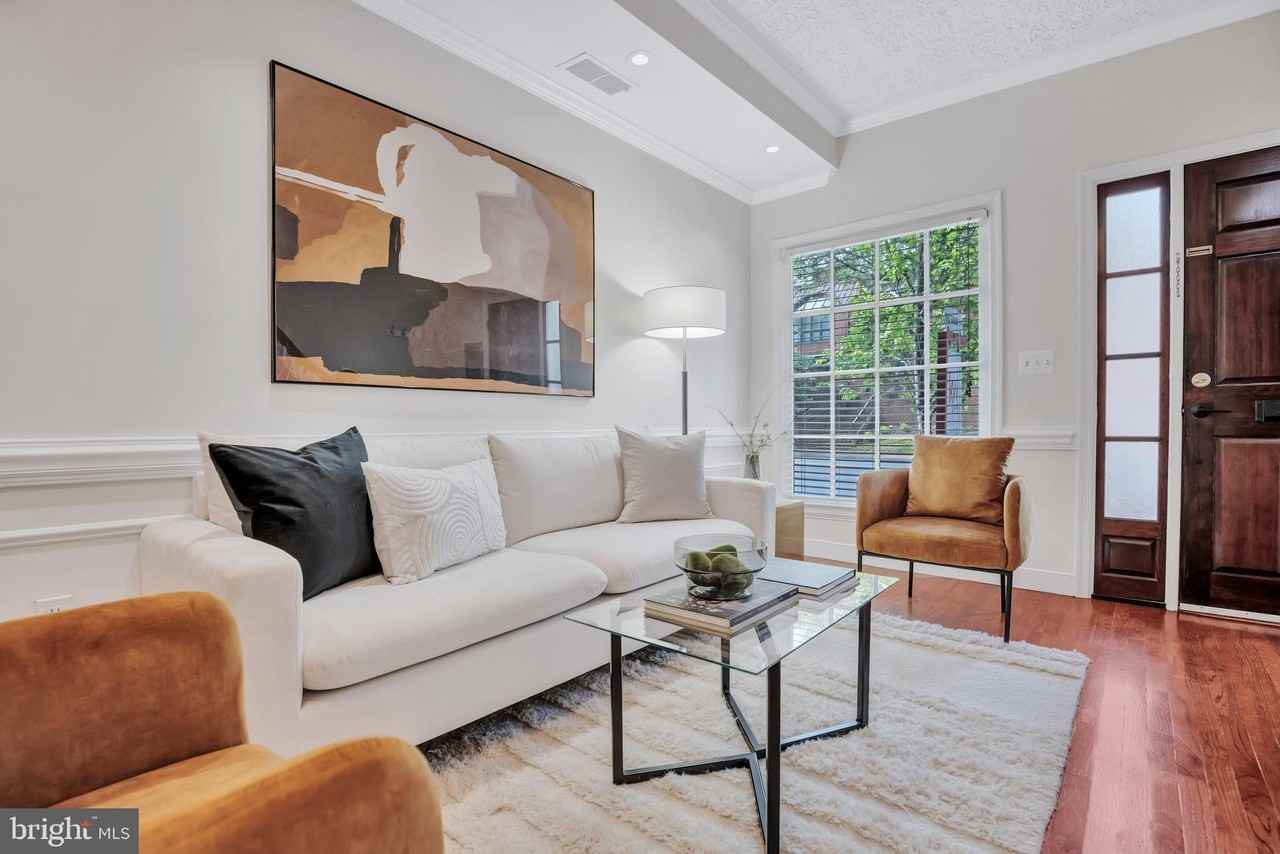 1437 Duke St - Photo 6 of 45