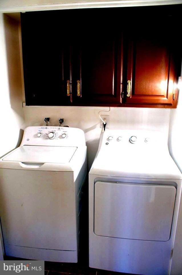 9507 Barcellona Ct - Photo 6 of 45