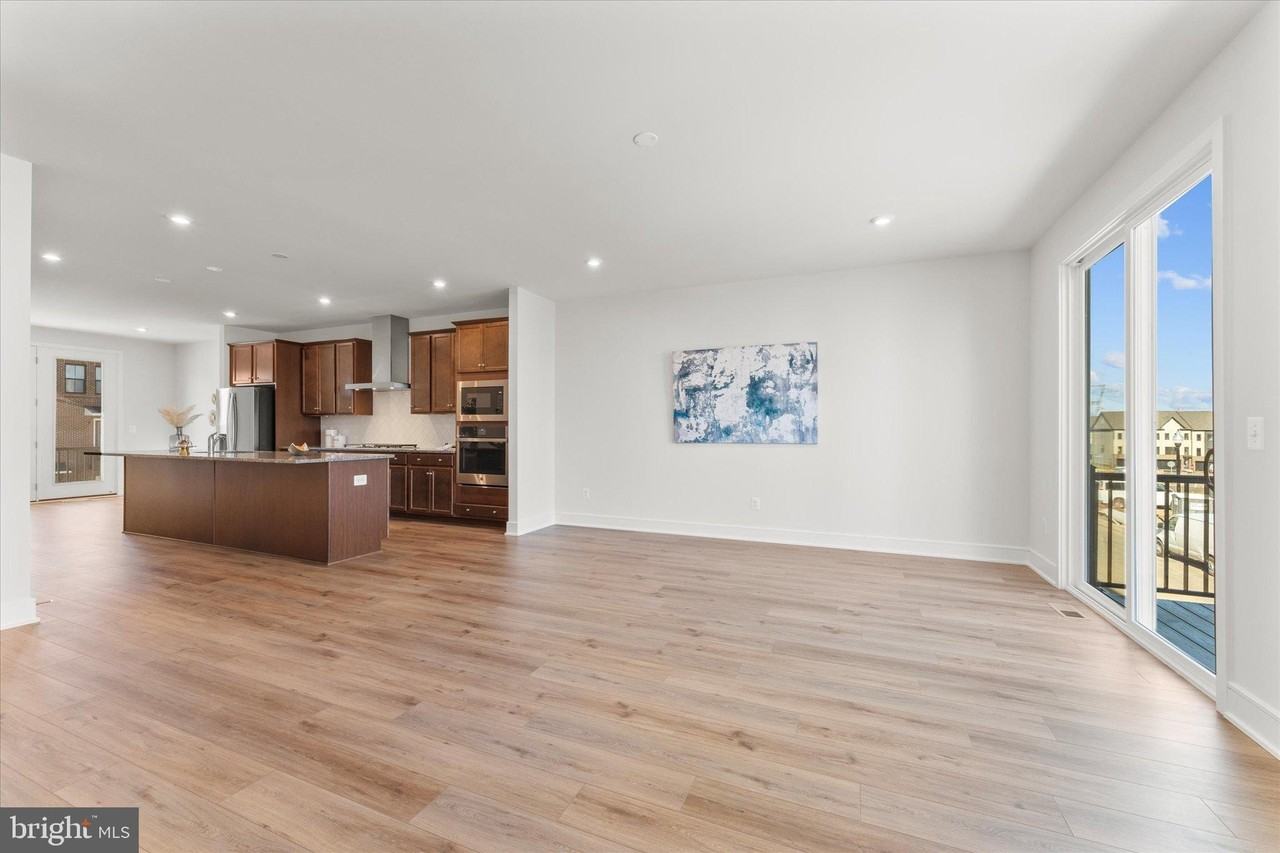 23080 Soaring Heights Ter - Photo 6 of 44