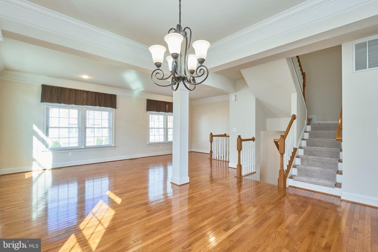 21276 Hyrst Grove Ter - Photo 6 of 40