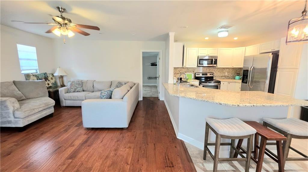 111 Vista Dr ##A - Photo 2 of 17