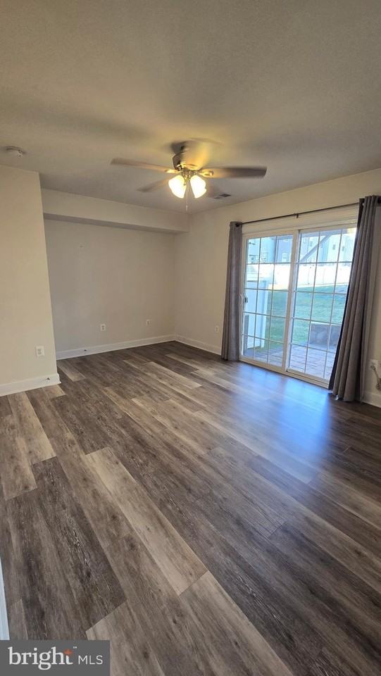 8754 Elsing Green Dr - Photo 5 of 7