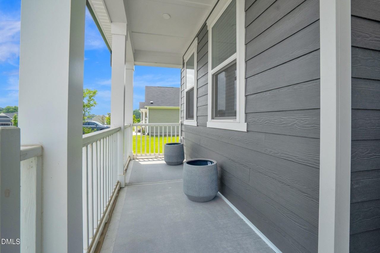 1505 Willow Landing Way - Photo 2 of 20