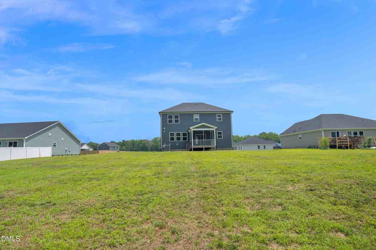 1505 Willow Landing Way - Photo 4 of 20