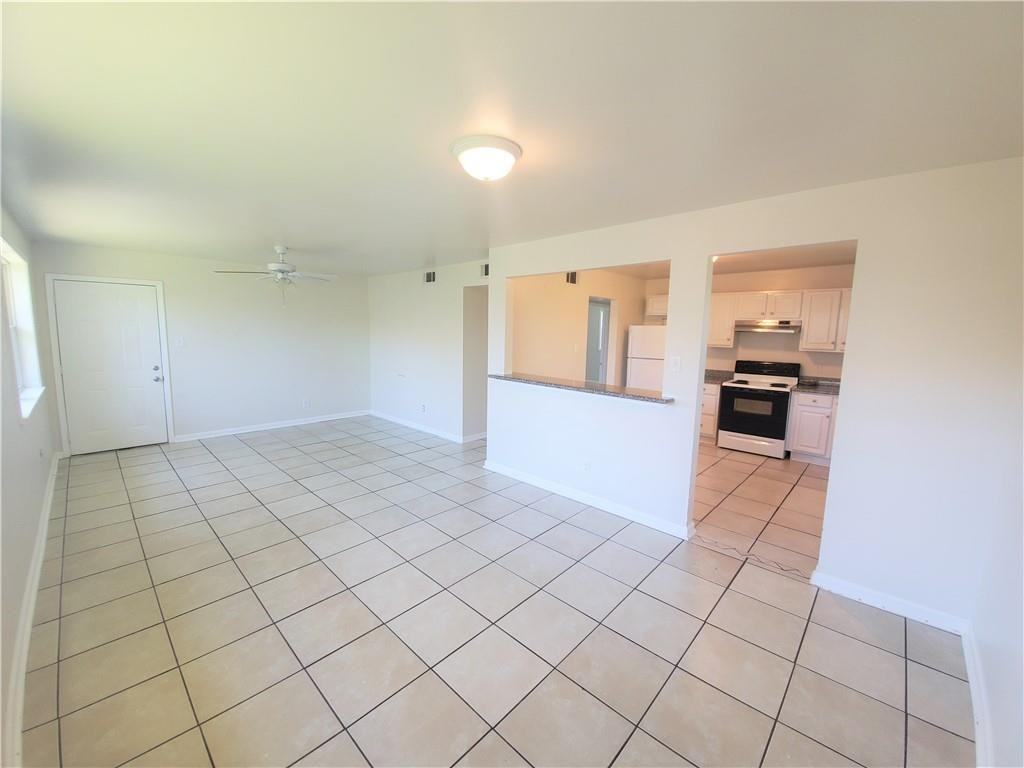 116 Zeta St ##B - Photo 6 of 15