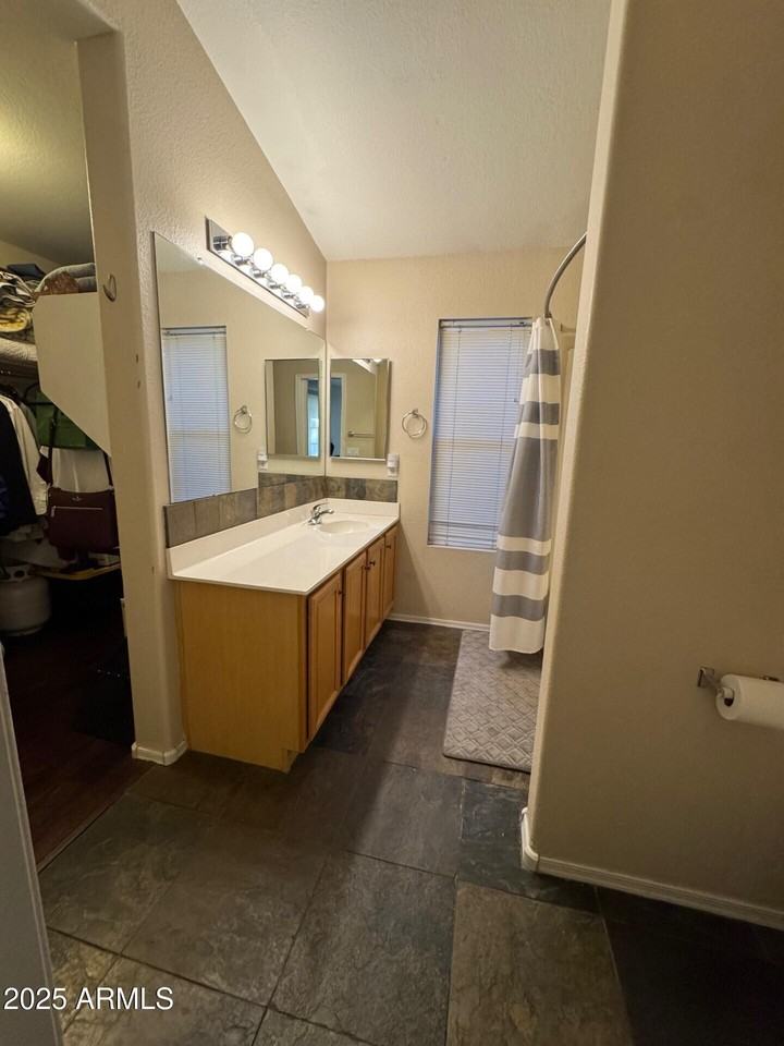 24634 N 39th Ave - Photo 6 of 13