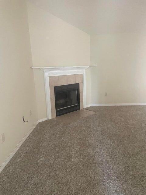 28 Howard St - Photo 4 of 11