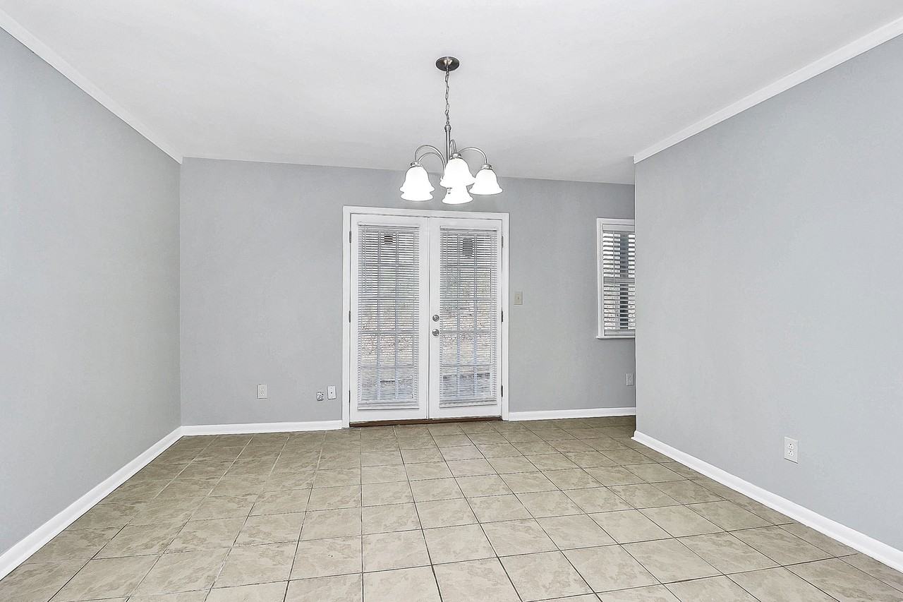 9121 Troon Ln #A - Photo 3 of 33